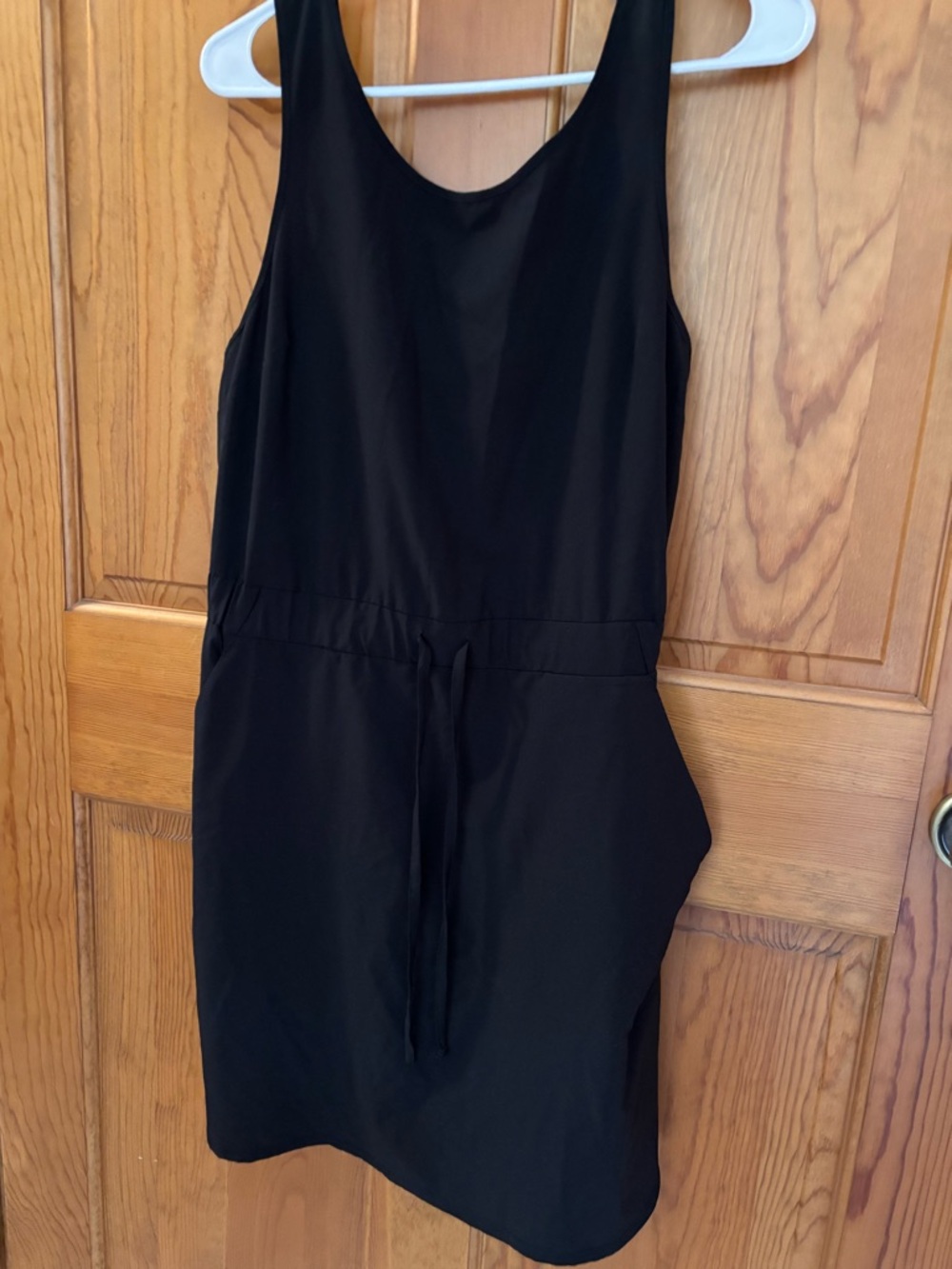 Emma & Michele Black Sleeveless Drawstring Active Dress